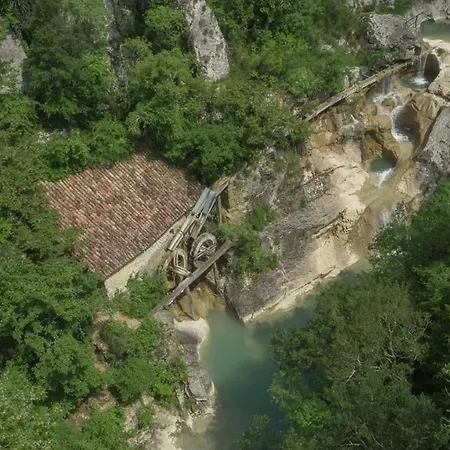 Dom wakacyjny Stone House