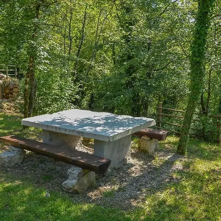 Dom wakacyjny Stone House *