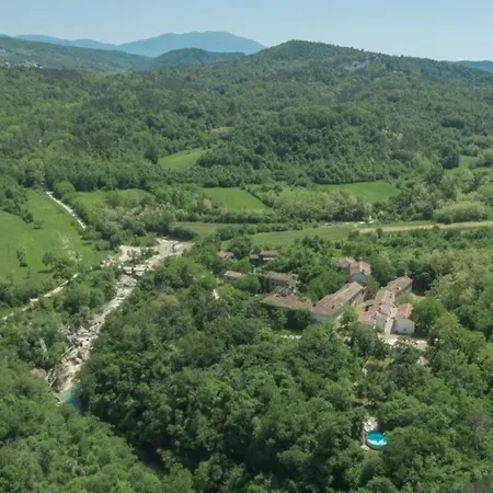 Wunderschoenes In Mit Grill, Gemeinschaftlichem Pool Und Terrasse Holiday home Kotli